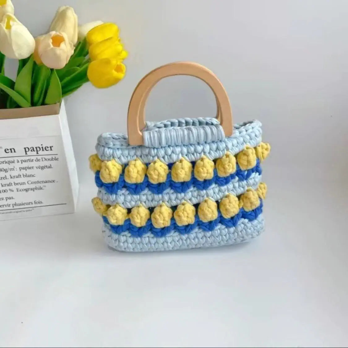 Crochet Knitting Tulips Handbags with Cloth Line Design